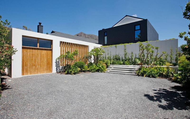 4 Bedroom Property for Sale in Zwaanswyk Western Cape